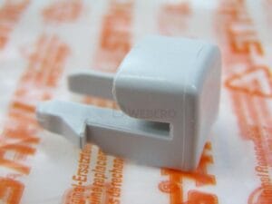 Blokada, zabezpieczenie uchwytu osi kosiarki STIHL | VIKING