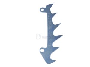 Metalowa, ząbkowana przypora szponowa do pilarki STIHL na białym tle.﻿