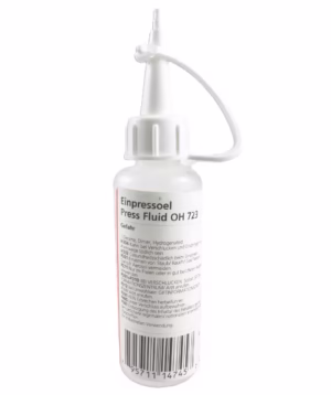 Butelka 50 ml z fluidem smarującym OELHELD OH 723 na białym tle.﻿